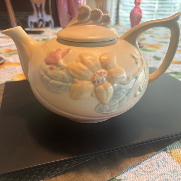 Vintage Hull Art USA teapot - Picture 2 of 3